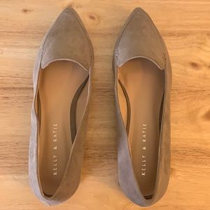 Taupe suede pointed toe flat